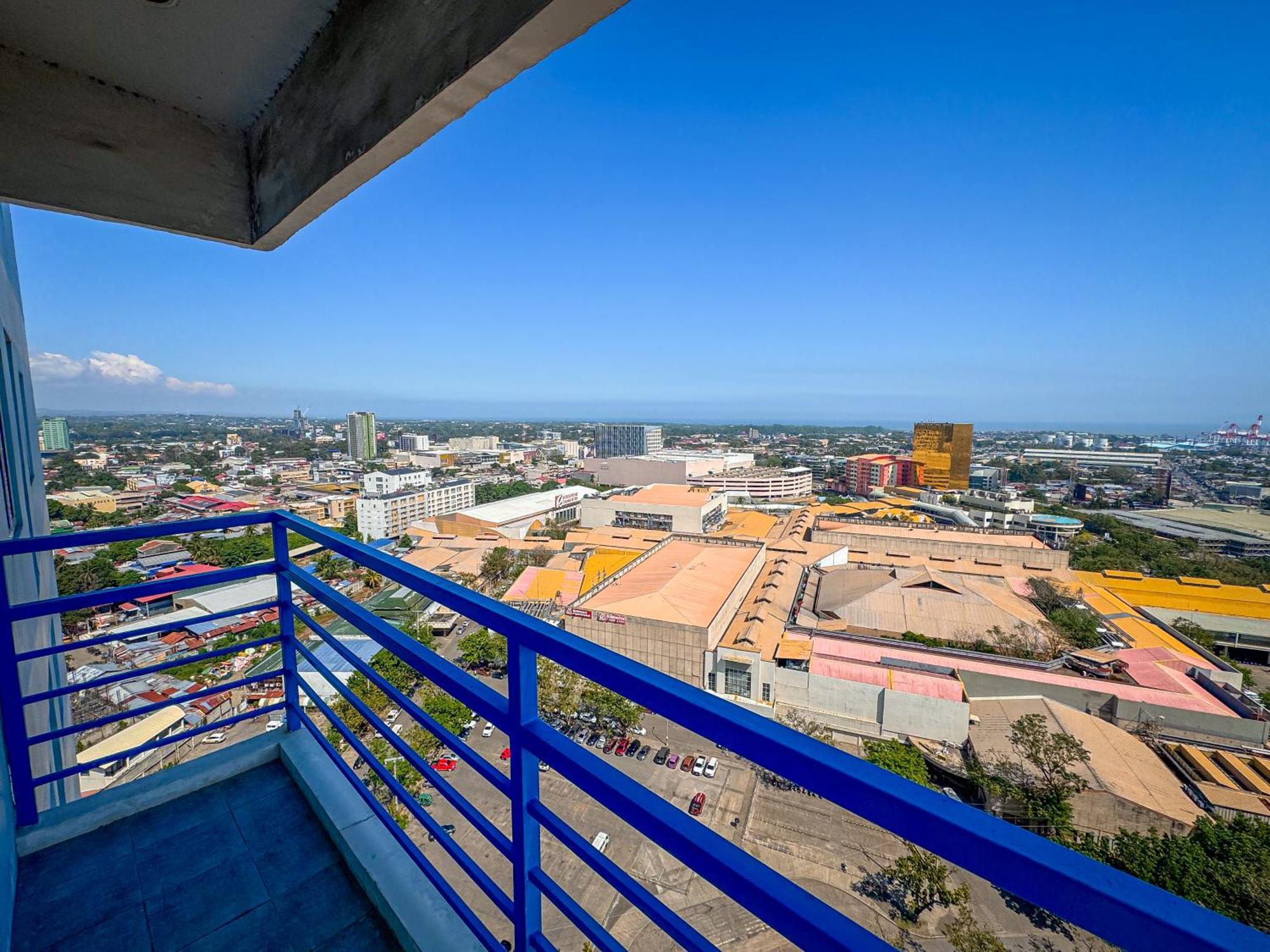 Apartamento The Loop 2Br Fully Furnished Corner Unit W Balcony Cagayán de Oro Exterior foto